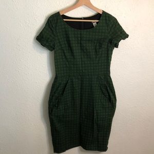 Vintage-inspired green dress